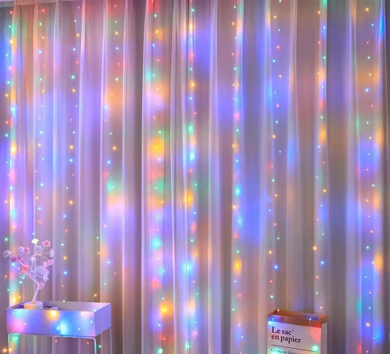 ✨🎄 【Descuento limitado -50%】Nuevas cortinas de luces LED con control remoto USB, perfectas para crear un ambiente cálido y decorativo.