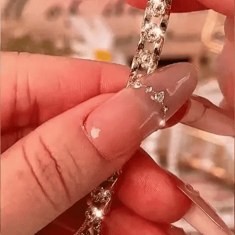 【Compra 1 y recibe 1 gratis】Pulsera de la Virgen María para mujer, chapada en oro de 14K, hipoalergénica, no se decolora, joyería moderna y elegante