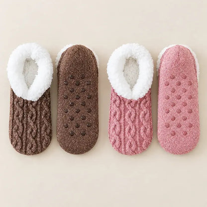 🧦 2 páry: Mäkké domáce ponožky s protišmykovou silikónovou podrážkou a pružným úpletom – doprajte si maximálne pohodlie a teplo!