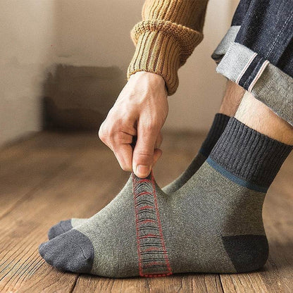 😍🧦【Ograničena ponuda 50%】Jesensko-zimske antibakterijske, protivmirisne tople vunene čarape – 10 pari