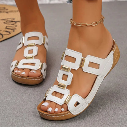 👡【Pohodlné a relaxačné na chôdzu】Retro sandále na kline (s podporou klenby)