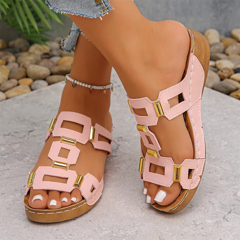 👡【Pohodlné a relaxačné na chôdzu】Retro sandále na kline (s podporou klenby)