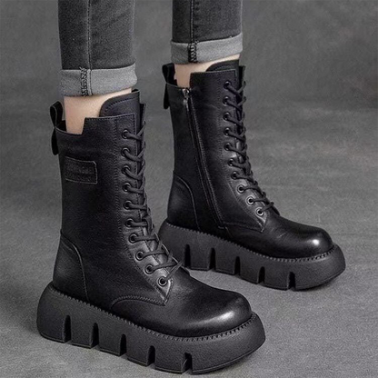 Limitovaná ponuka 42% zľava 🔥👢【35-40】Vysokokvalitné ručne vyrábané dámske mäkké kožené čižmy s hrubou podrážkou, nové jeseň–zima 2025