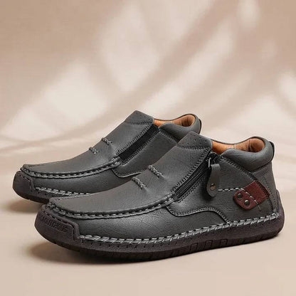 👞Pánske šoférske topánky, ručne vyrobené z prémiovej kože, s protišmykovou širokou špičkou a podporou klenby [veľkosti 38-48]
