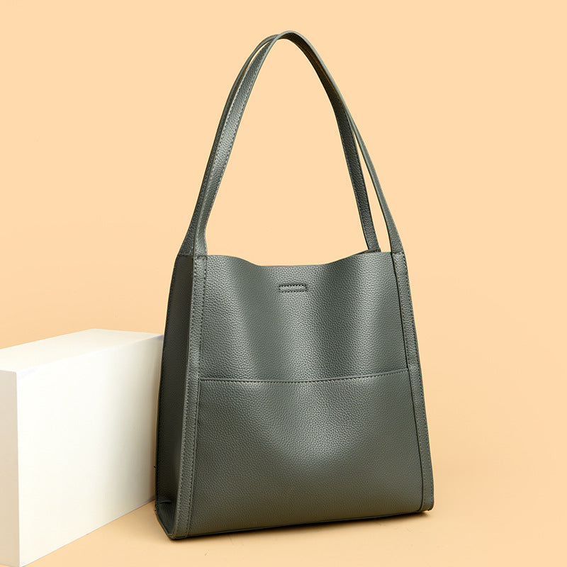 🔥👜👜【45% OFF】Чанта за рамо от мека кожа с голям капацитет, семпла, едноцветна, задължителна дреха за есента и зимата.